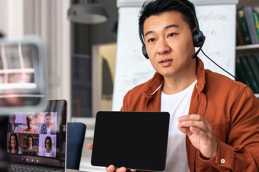 Học hỏi và phát triển kỹ năng của bạn từ mọi nơi